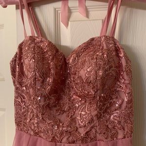 Ball gown.Never worn.Ball was canceled b/cCovid